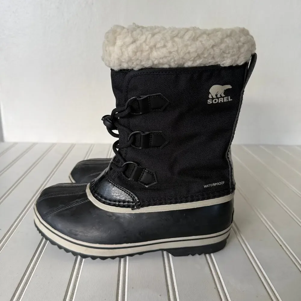Sorel youth size 4 cream-colored sherpa black waterproof nylon snow boots